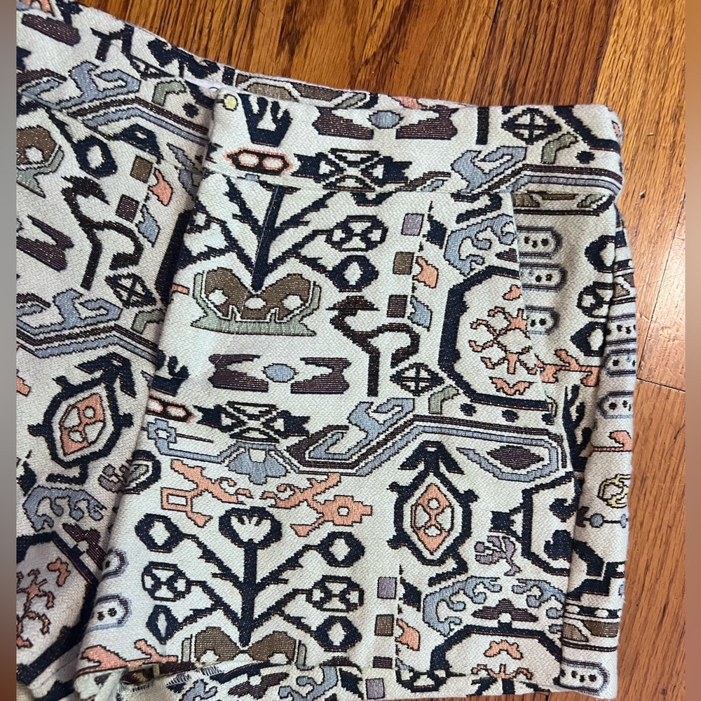 Parker High Waist Shorts with Intricate Pattern